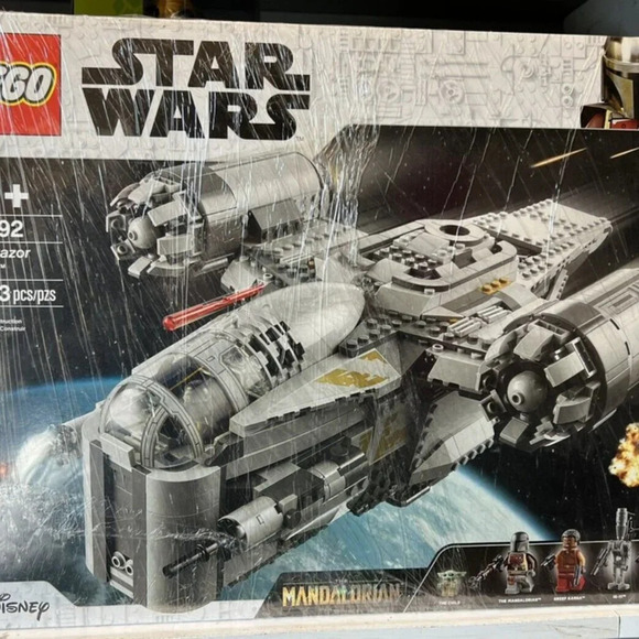 NEW LEGO Star Wars: The Razor Crest 75292 COMPLETE 1023pcs *Retired - Picture 2 of 3
